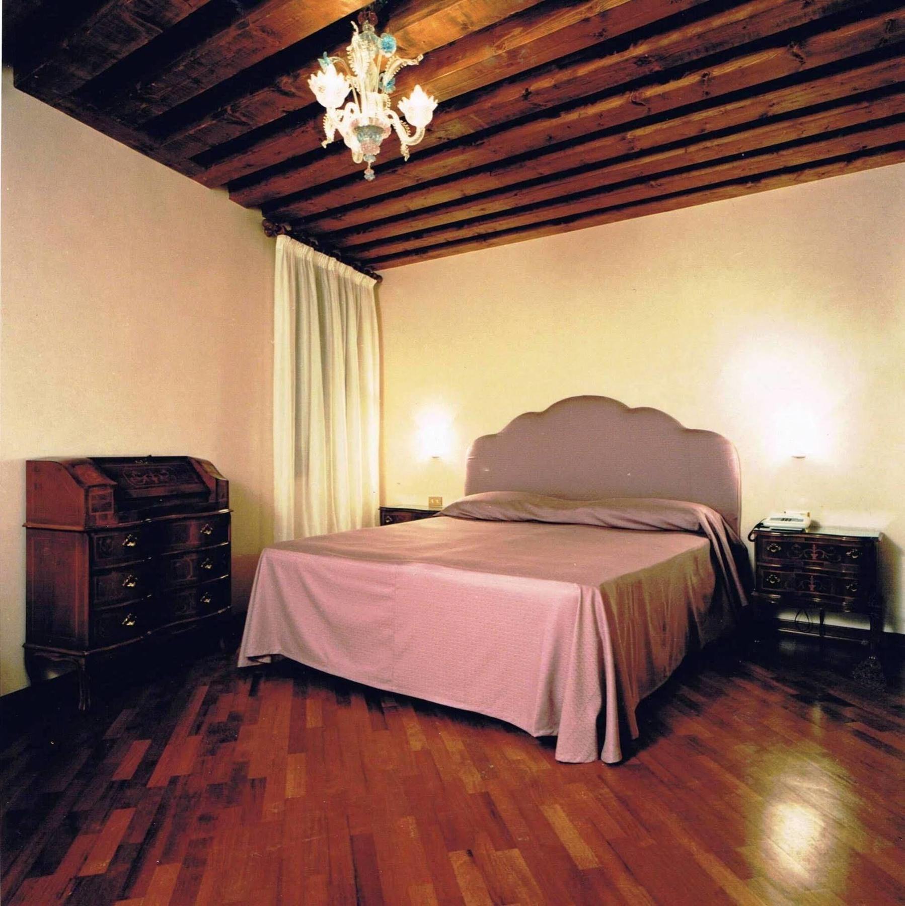 Hotel Piccola Fenice Venetië Buitenkant foto